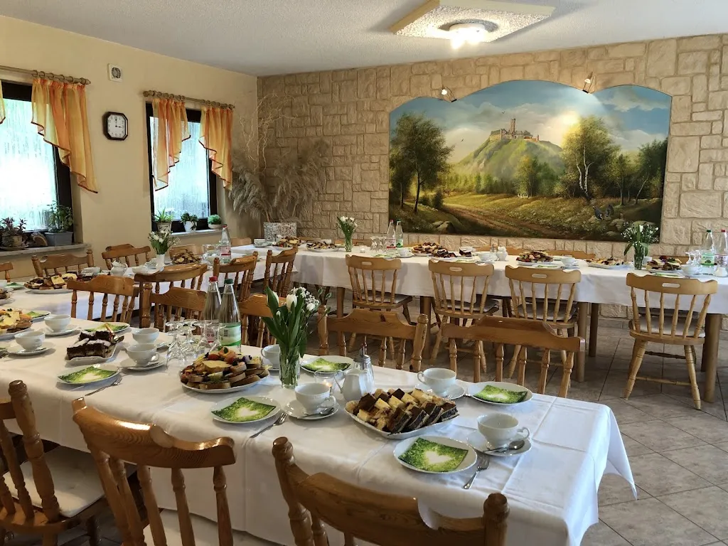 Gaststätte und Pension Zur Holzbergschenke Janet Mulle_Blankenhain_slider_image_2