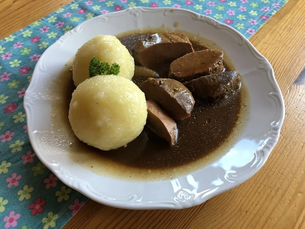 Gaststätte und Pension Zur Holzbergschenke Janet Mulle_Blankenhain_slider_image_3