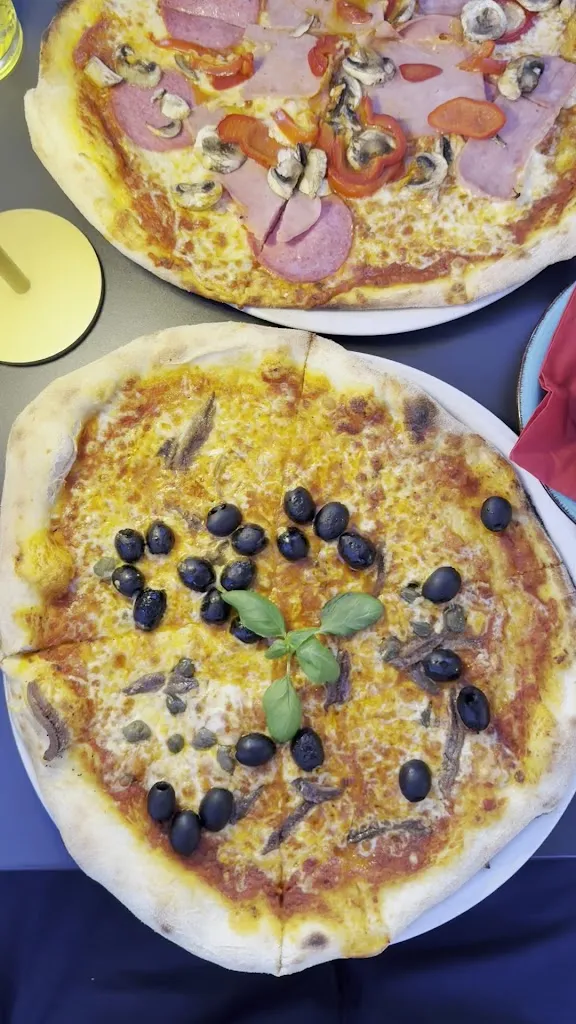 Paparazzi In_Main_slider_image_2