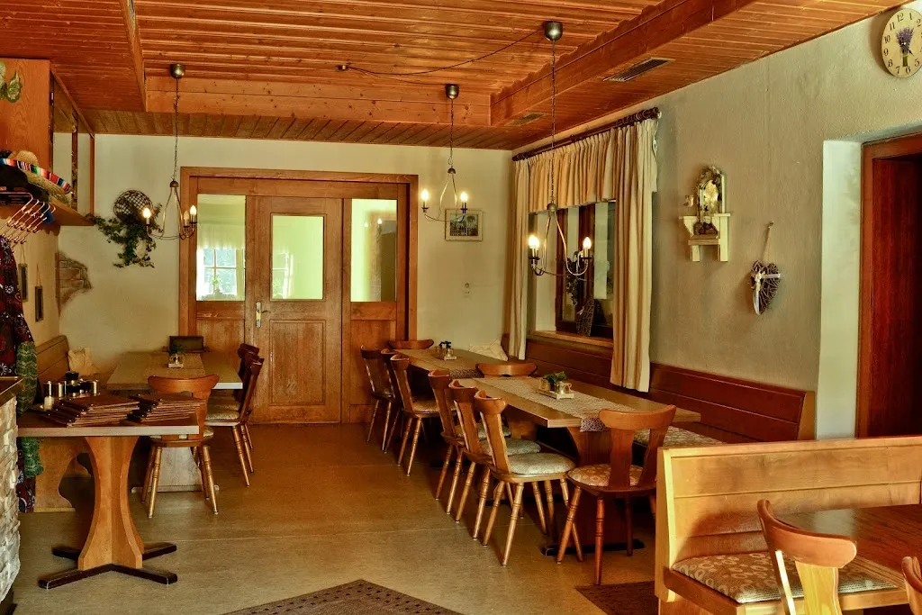 Landgasthof Rouherer restaurant in Hahnbach