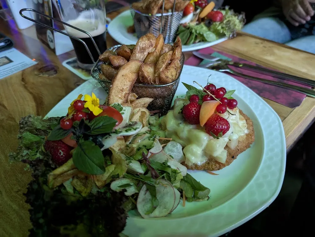 Restaurant - CORNER PUB ☘️🇮🇪🍴🍺🎯☘️_Quedlinburg_slider_image_3