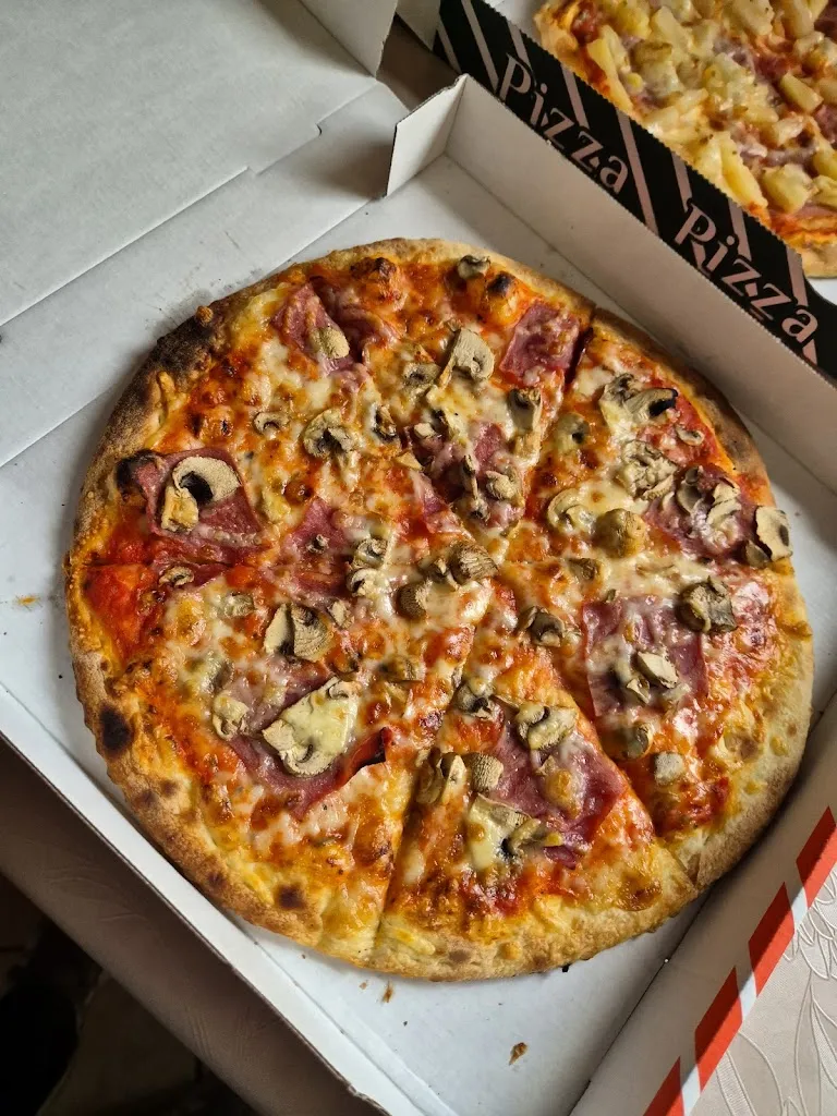 Menu_Pizzeria 2000_Gerstungen_image_9