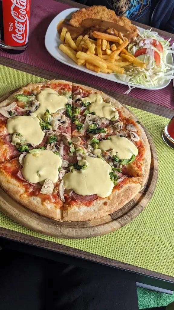 Daniel H. Thoelken_Pizzeria 2000_Gerstungen_review