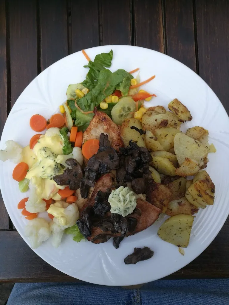 Menu_Gaststätte Zu den vier Linden_Döbritschen_image_9