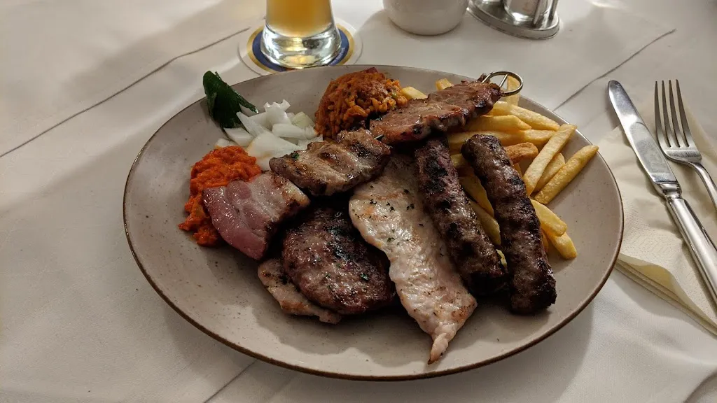 Marius Karg (19Phoenix80)_Zur Eisenbahn_Großostheim_review