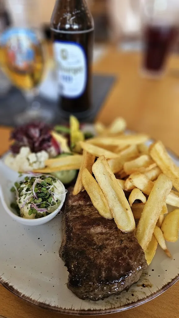 Tobias Bernhardt_Berggasthof Charlottenhaus_Kühndorf_review