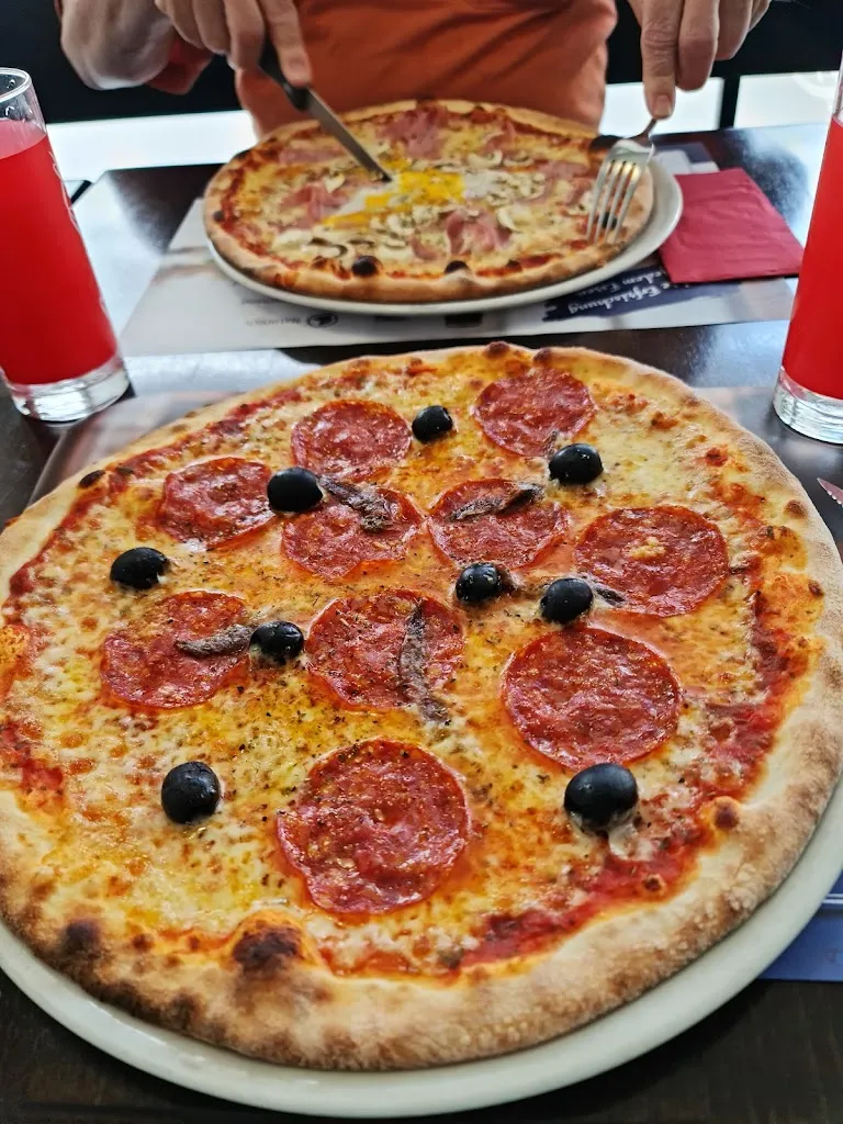 Babylon Pizzakurier restaurant in Köniz