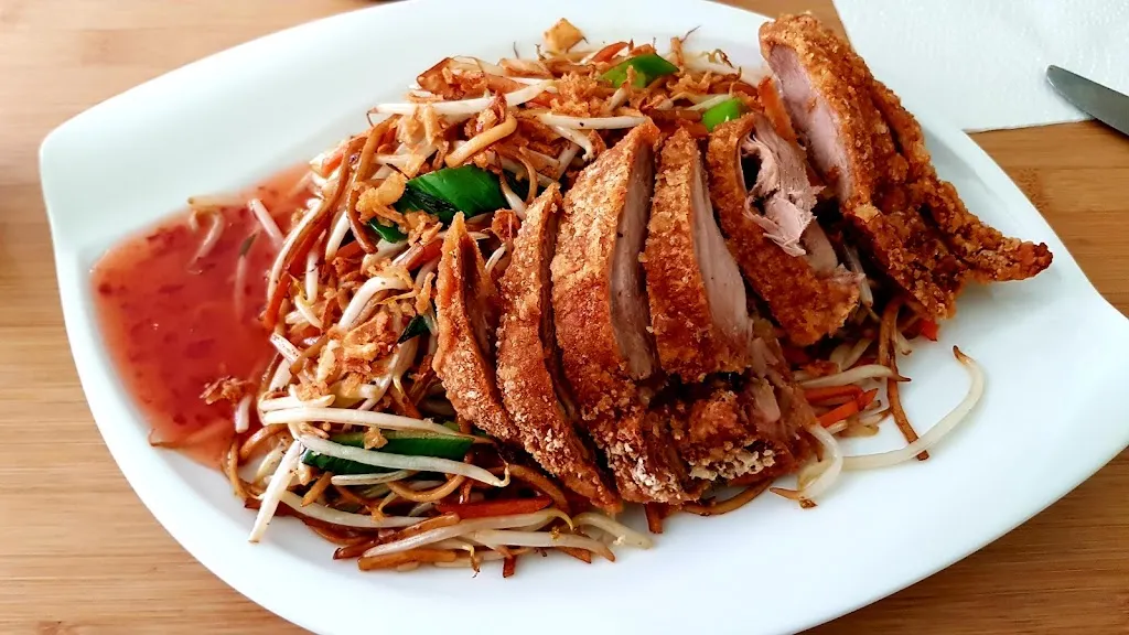 Lucka Bistro Asia & Döner_Lucka_slider_image_2