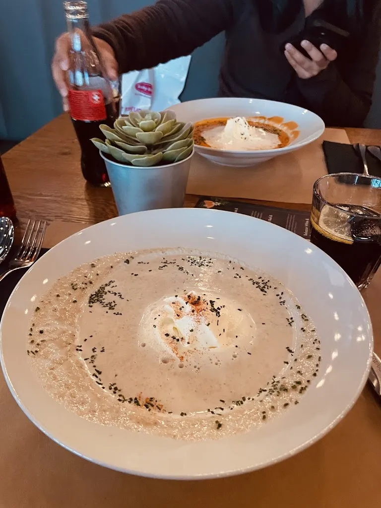 Sarika Chatterjee_Restaurant Pizzeria Wilhelm Tell_Altdorf_review