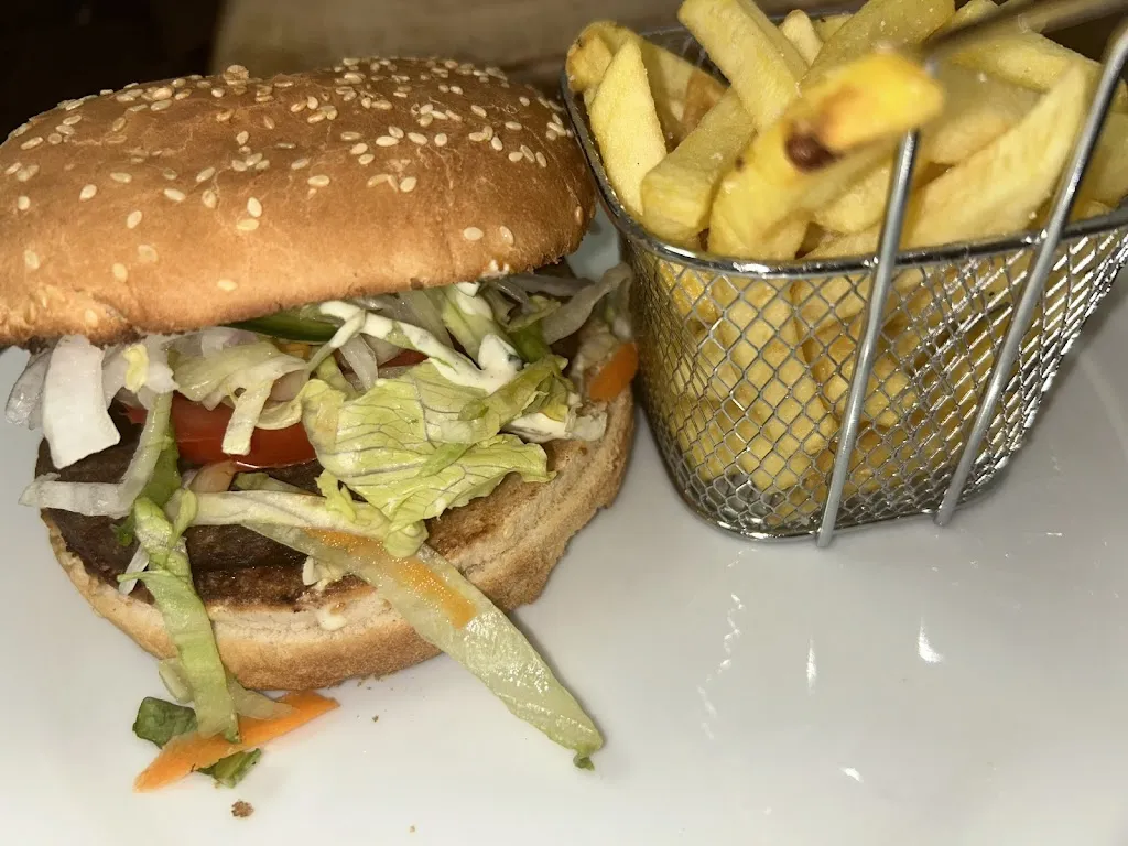 Mente-Grill_Unstruttal_slider_image_1