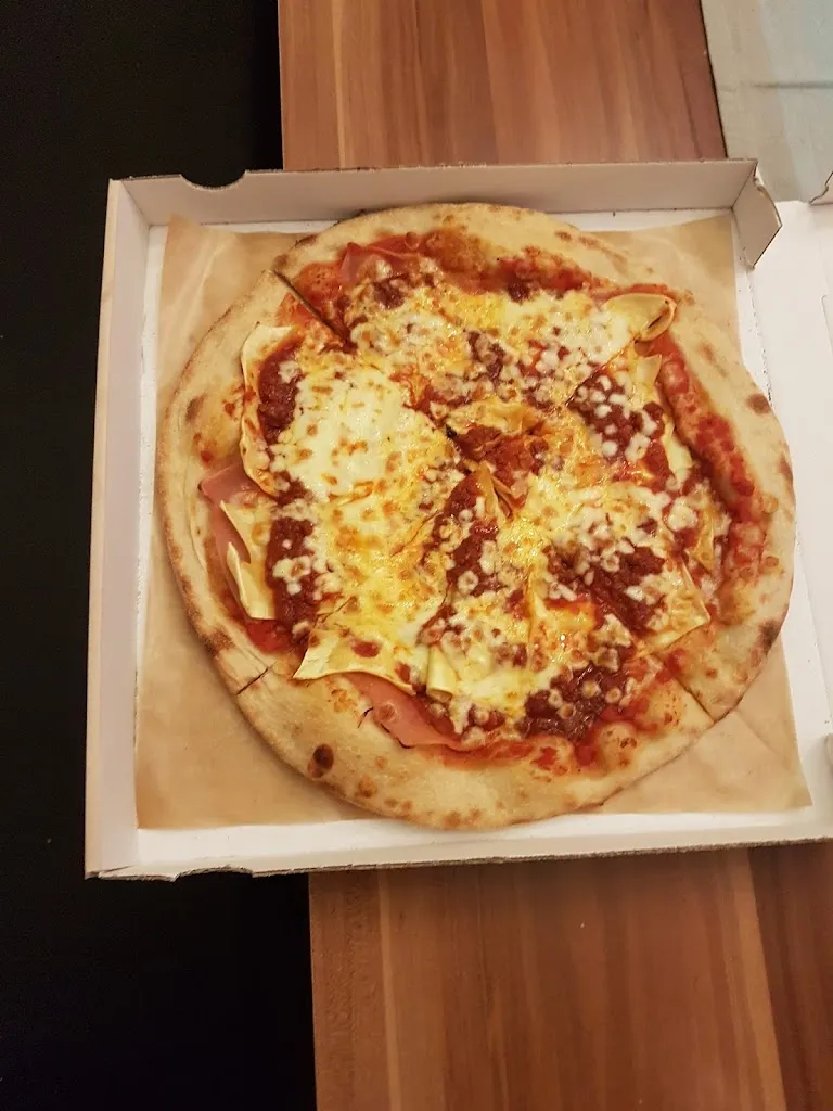 Pizza Buono_Großostheim_slider_image_3