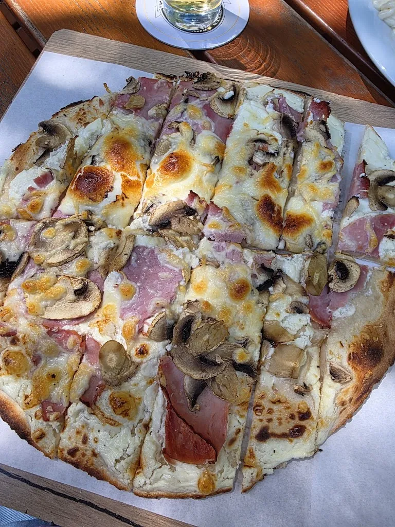 Karolina Szwejkowska_Hofgarten Wirtshaus & Biergarten_Aschaffenburg_review