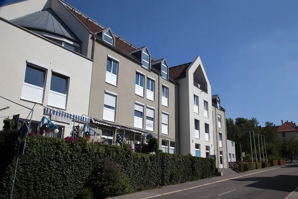 Hotel im Kaiserpark restaurant in Meiningen