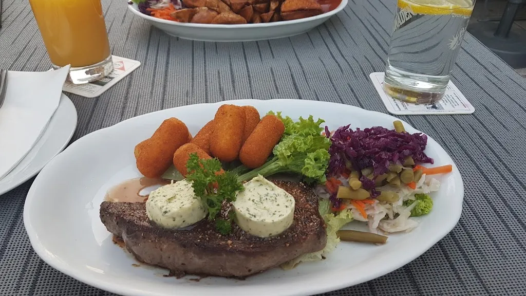 Altstadtklause - Holger König_Orla_slider_image_1