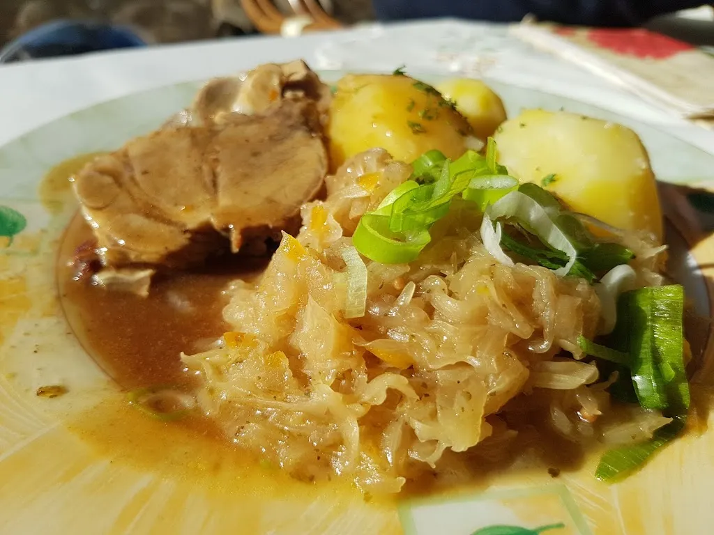 Menü_Café und Gaststätte 