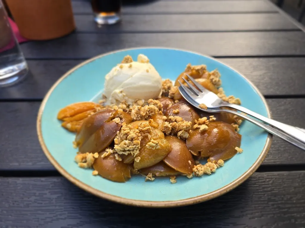 Aline Malta_Gasthaus Alt Freyburg__review