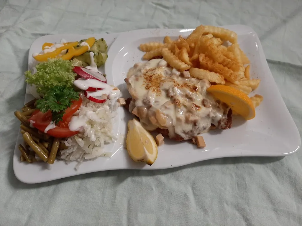 Café - Restaurant - Übernachten im Lambadapark_Roßleben-Wiehe_slider_image_2