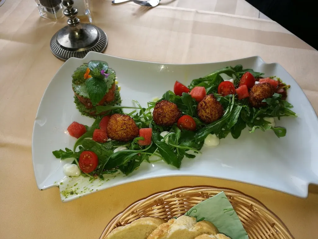 Burg Restaurant und Cafe auf der Ronneburg_Ronneburg_slider_image_3