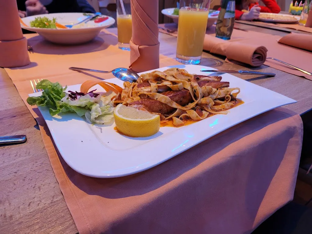 Menu_Pizzeria Restaurante Momi`s_Ronneburg_image_6