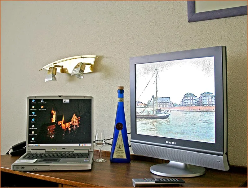 Hotel Zur Krone restaurant in Ronneburg