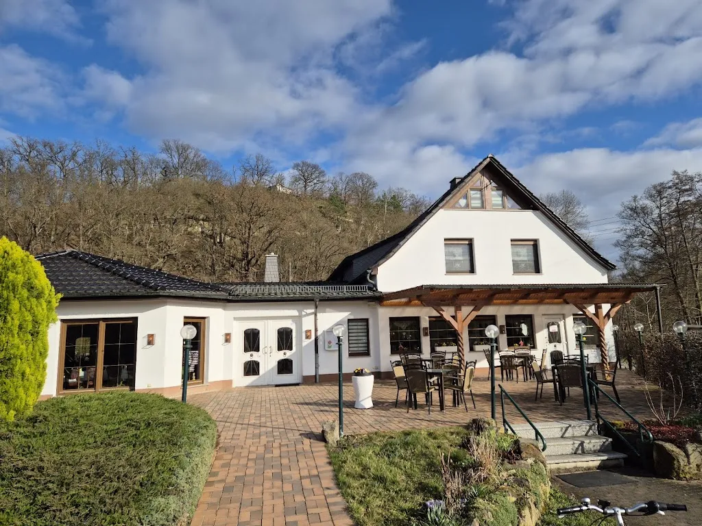 chris meincke_Gondelstation_Rudolstadt_review