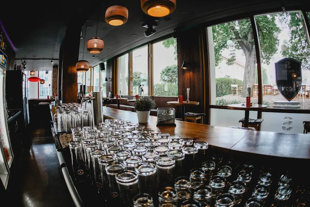 SOUL FOOD Schwäbisch & Grill Bar & Wein Forum am Hofgarten_Günzburg_slider_image_1