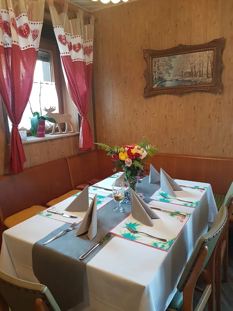 Gasthof Zur Schwarzen Henne_Schwallungen_slider_image_1