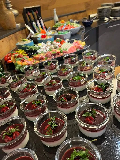 Juliane Hödt_Hirschbar_Schweina_review