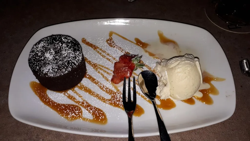 Bogdan Tasnadi_PLATIA - mediterrane_Günzburg_review