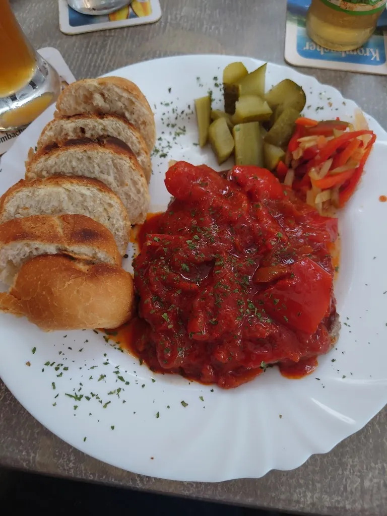 Sebastian Steinacker_Gaststätte 