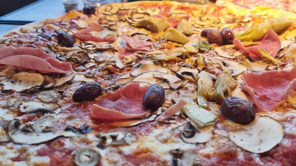 L'Osteria Günzburg Wilhelm-Maybach-Straße_Günzburg_slider_image_3