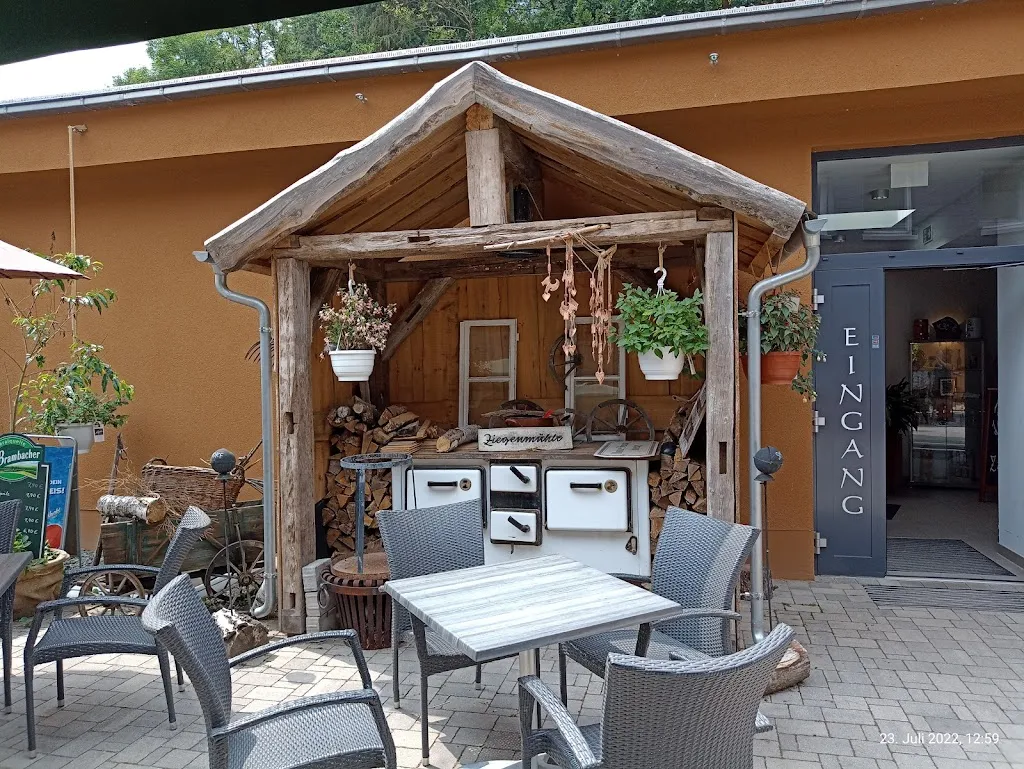 Brauereigasthof Ziegenmühle restaurant in Schleifreisen