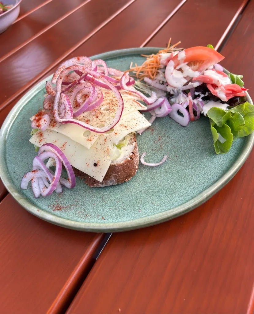 Esstisch bei Joe_Günzburg_slider_image_2