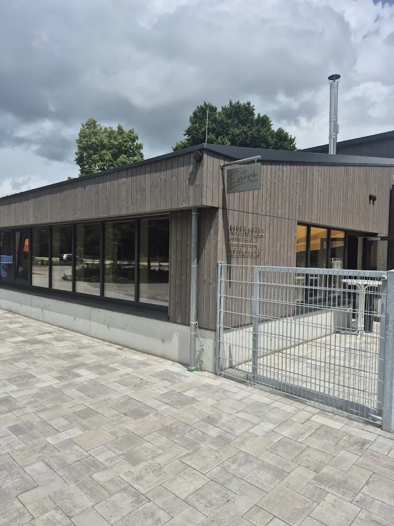 Esstisch bei Joe_Günzburg_slider_image_3