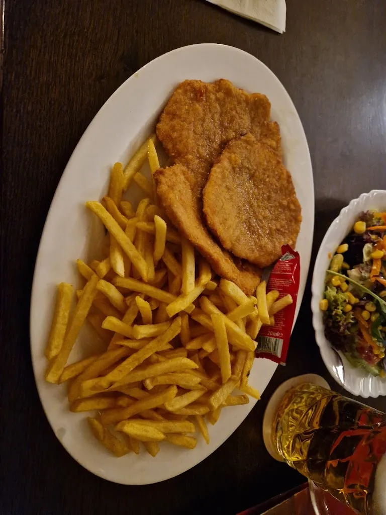 Adam Barnard_Cafe Kulisse_Günzburg_Bewertung