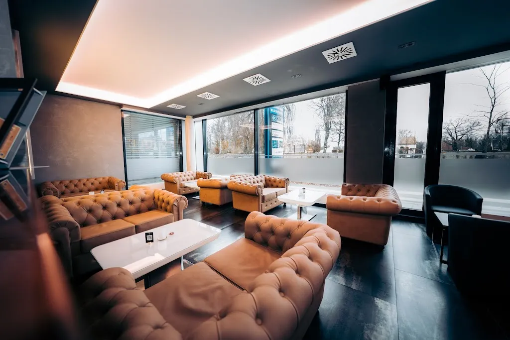 Unique Lounge Shisha & Cocktailbar_Günzburg_slider_image_1