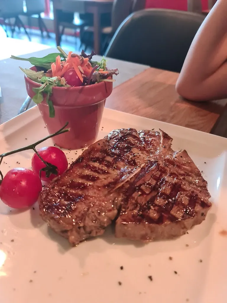 Phillip Henderson_Steak House Restaurant im LEGOLAND Feriendorf_Günzburg_review