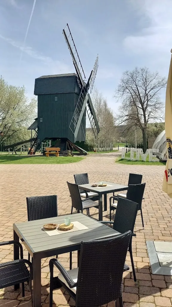 Fahner Mühle Apartments & Restaurant "La Bodega" restaurant in Gierstädt