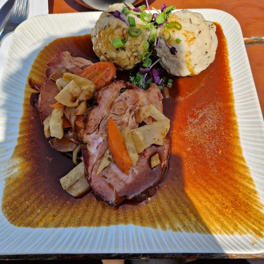 Roman Schmid_Berggasthof Kreuzhaus_Haibach_review