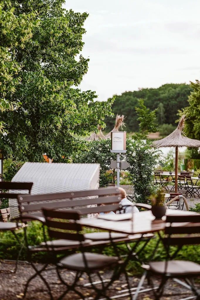 Bio-Seehotel - Biergarten_Zeulenroda-Triebes_slider_image_1