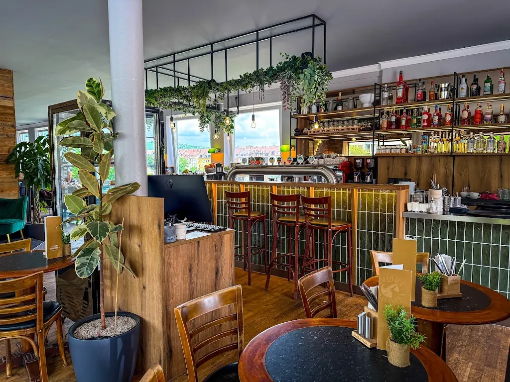 Caféhaus Brückenbäck_Würzburg_slider_image_3