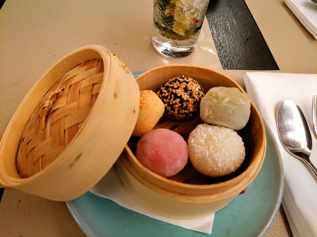 Ralph Rauschert_Marktplatz 9_Grünwald_review