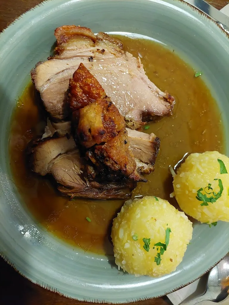 Tina Bornhauser_Sportgaststätte Grünwald_Grünwald_review