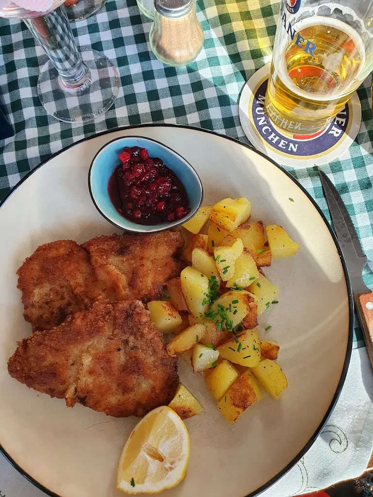 Sportgaststätte Grünwald_Grünwald_slider_image_2