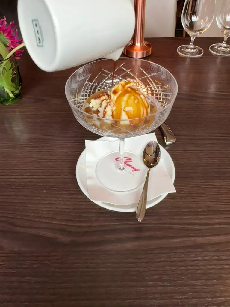 Constantin (World Travelers)_Chang Restaurant_Grünwald_review