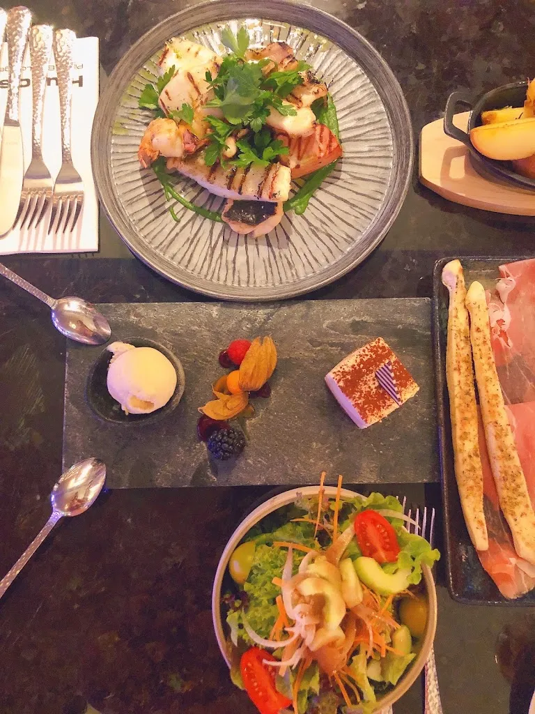 史文婧_H'ugo's Grünwald_Grünwald_review