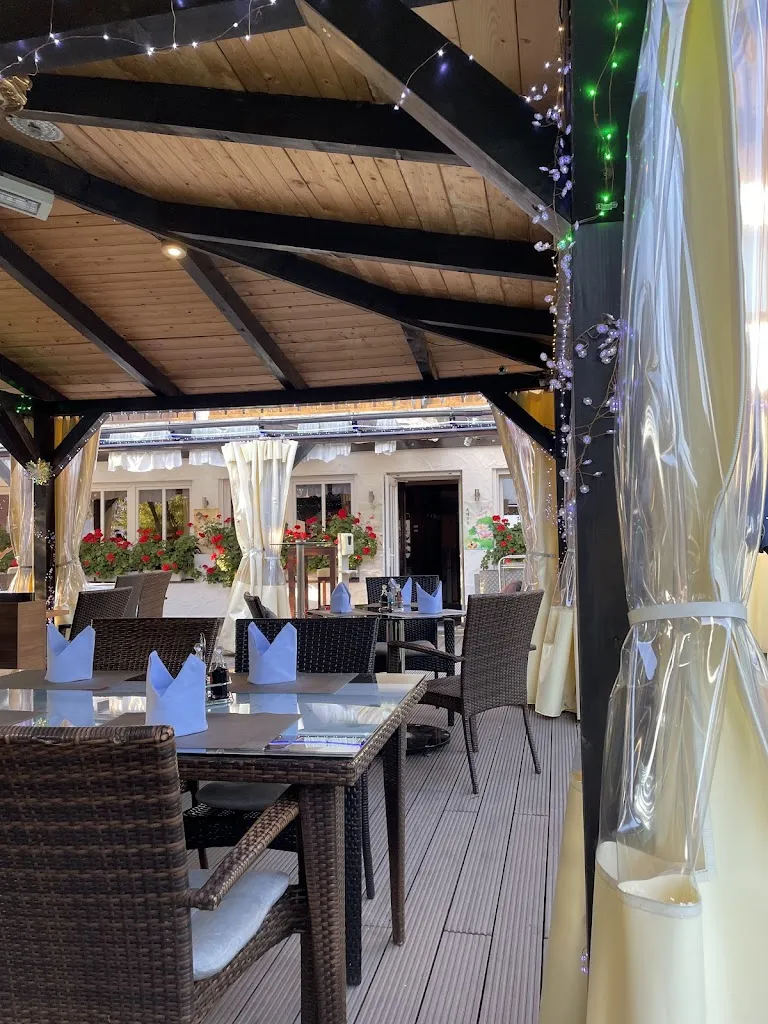 China-Restaurant Lon-Men_Grünwald_slider_image_1