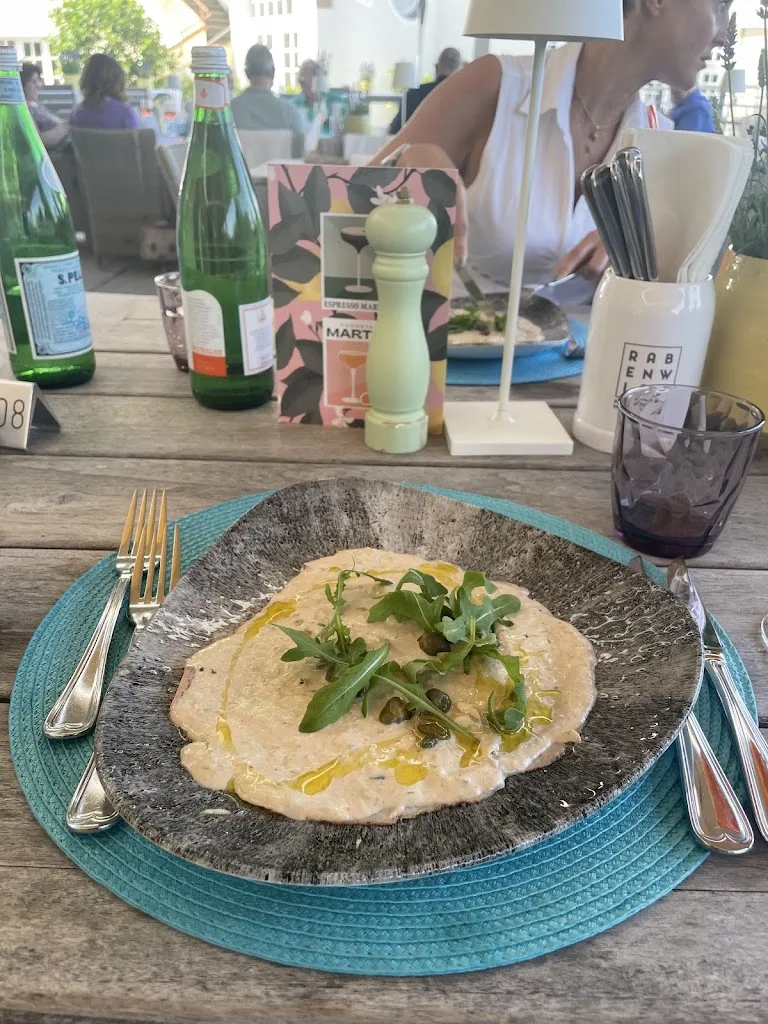 Ayesha Aziz_Rabenwirt_Isartal_review