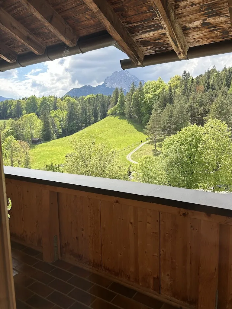 Emma Schultz-Boylen_Alpengasthof Gröbl-Alm - Leuthner oHG_Mittenwald_review