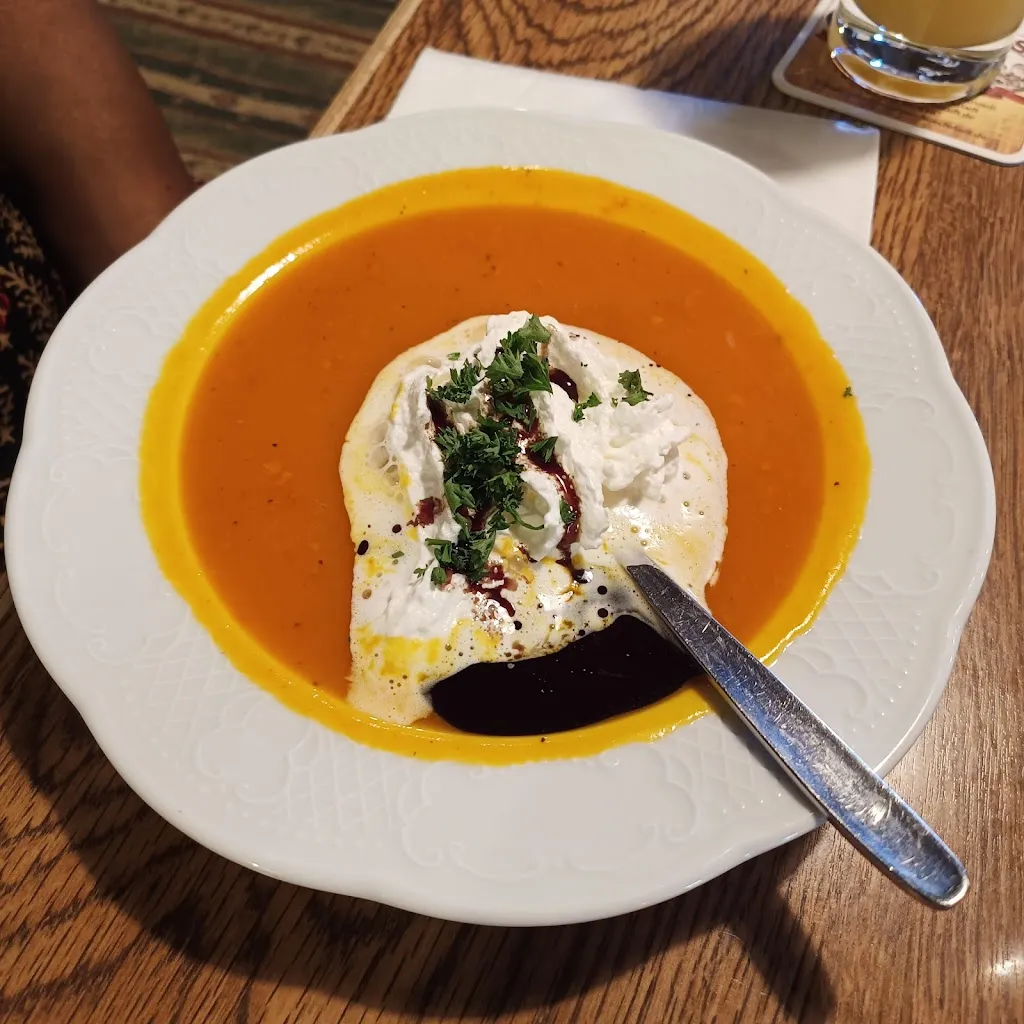 Dineshinee Loganathan_Gasthaus Fischer zum grünen Baum_Hallerndorf_review